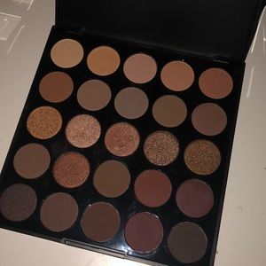 Morphe Eyeshadow Palette😍😍